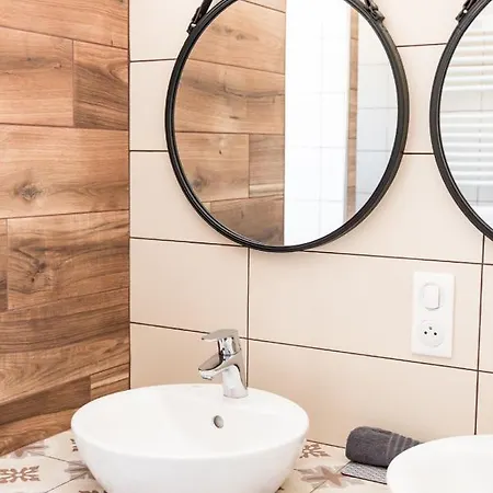 Maison Ambre☆ Piscine Chauffee & Jacuzzi Prives☆☆☆ Biganos