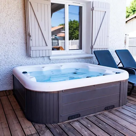 Maison Ambre☆ Piscine Chauffee & Jacuzzi Prives☆☆☆ * Biganos